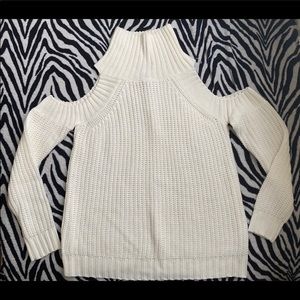 California moon rise white sweater NWT SIZE M